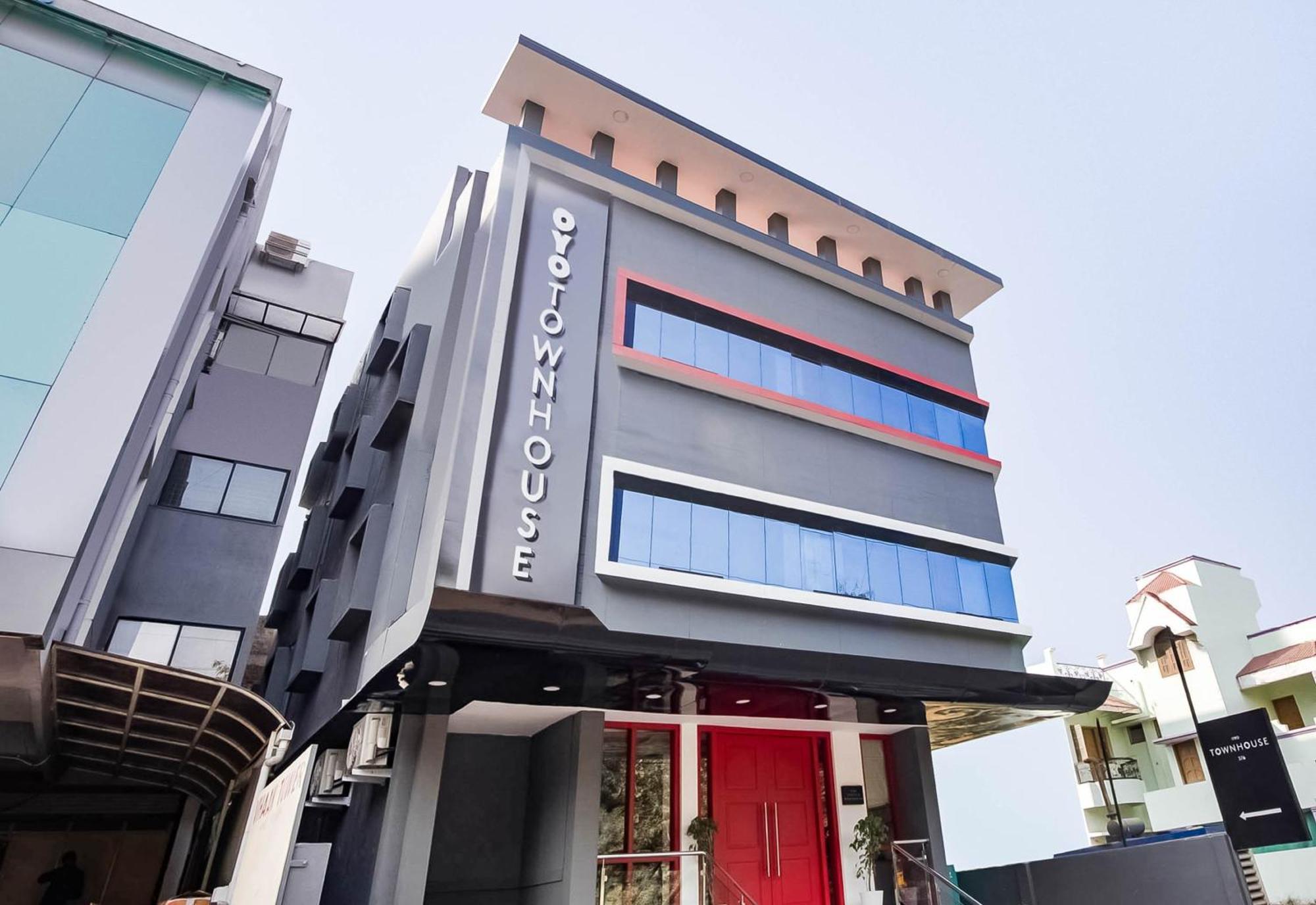 Super Townhouse Lords Inn Regency Mānglia 외부 사진
