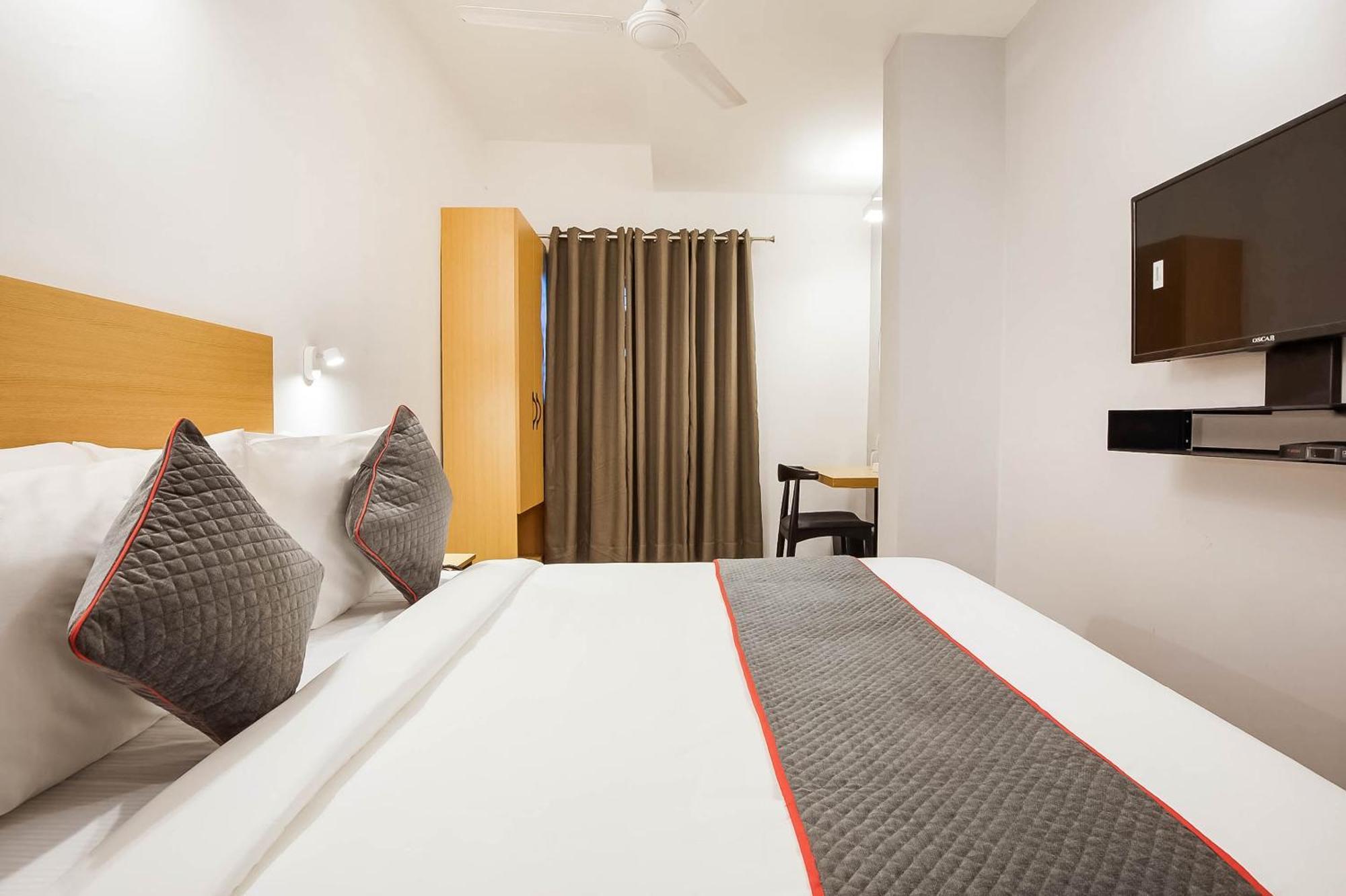 Super Townhouse Lords Inn Regency Mānglia 외부 사진